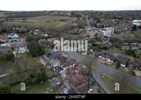 Chigwell Essex UK Drohne Luftaufnahme High Street und Wohnstraßen Stockfoto
