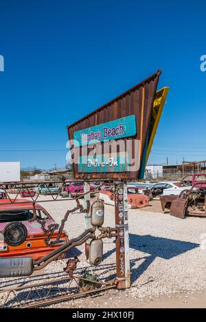 'Drive-in' ist eine Pseudo-Drive-in-Kinoinstallation der Künstler Stefan Ashkenazy, Sean Dale Taylor und Arwen Byrd. Stockfoto