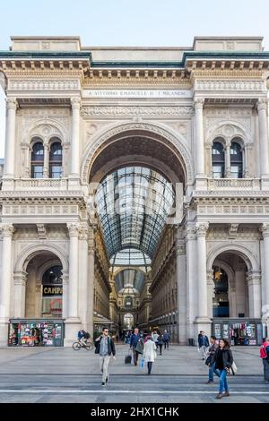 Architektonisches Detail der Galleria Vittorio Emanuele II, Italiens ältester aktiver Einkaufsgalerie und bedeutendes Wahrzeichen, befindet sich an der Piazza del Duomo Stockfoto