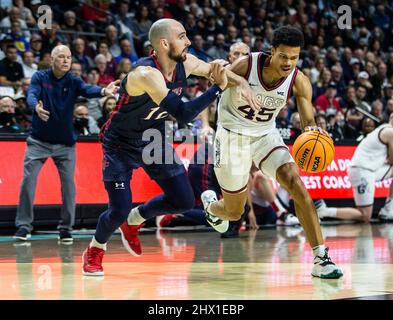 März 08 2022 Las Vegas, NV, USA der Gonzaga-Wachmann Rasir Bolton (45) fährt in der ersten Hälfte während des NCAA West Coast Conference Men's Basketball Tournament Championship-Spiels zwischen Gonzaga Bulldogs und den Saint Mary's Gaels in der Orleans Arena Las Vegas, NV, zum Reifen. Thurman James/CSM Stockfoto