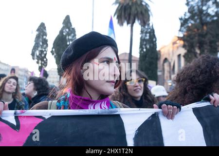 Roma, RM, Italien. 8. März 2022. Demonstration der Non Una Di Meno Bewegung zum Frauentag in Rom (Foto: © Matteo Nardone/Pacific Press via ZUMA Press Wire) Stockfoto