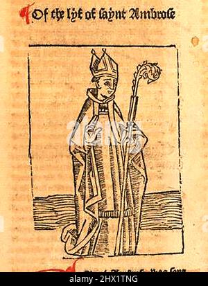 Holzschnitt aus dem 15.. Jahrhundert, der den Heiligen Ambrose zeigt, gedruckt von William Caxton ( 1422-1491/92) in seiner Übersetzung von 'die goldene Legende' oder 'so endet die legende, die in Latyn legenda aurea genannt wird und in Englysshe die goldene legende heißt' von Jacobus, de Voragine (um 1229-1298). Stockfoto