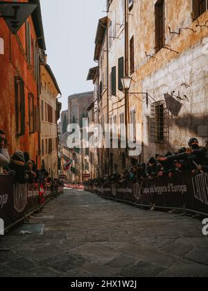 März 5. Siena, Italien. Eroica - 16. Strade Bianche 2022. 184km eintägiges Rennen von Siena nach Siena - Piazza del Campo. Stockfoto