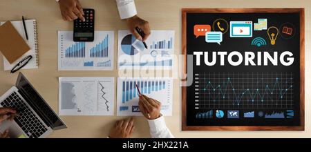 NACHHILFE , Online-Bildung , Lehren Nachhilfe Lernen Lehrer , Coach Management Stockfoto