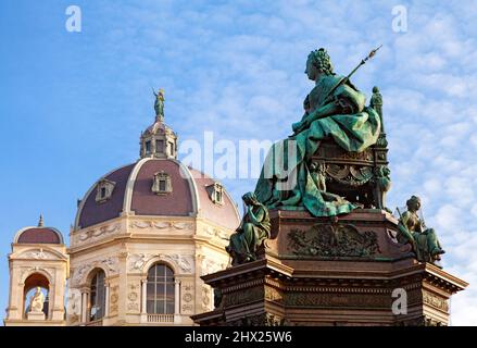 Denkmal der Kaiserin Maria Theresia vor dem Kunsthistorischen Museum in Wien Stockfoto