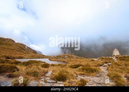 Mackinnon Pass Memorial, Fiordland National Park, Milford Track Great Walk, Neuseeland Stockfoto