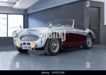 BARCELONA, SPANIEN-20. NOVEMBER 2021: 1962 Austin-Healey 3000 Mark II BJ7 Sportkonvertible Stockfoto