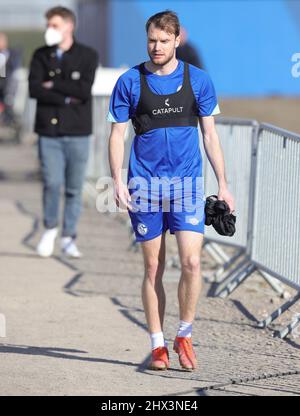 Stadt Gelsenkirchen, Deutschland. 09. Mär, 2022. firo : 09.03.2022 Fuvuball, 1.Bundesliga, Saison 2021/2022, FC Schalke 04, Training, THOMAS OUWEJAN/dpa/Alamy Live News Stockfoto