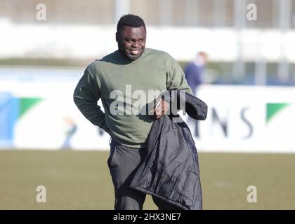 Stadt Gelsenkirchen, Deutschland. 09. Mär, 2022. firo : 09.03.2022 Fuvuball, 1.Bundesliga, Saison 2021/2022, FC Schalke 04, Training, Gerlad Asamoah Credit: dpa/Alamy Live News Stockfoto