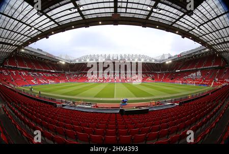 Ein allgemeiner Blick in Old Trafford vor dem Spiel zwischen Manchester United und Wolverhampton Wanderers während des Halbfinalspiels des FA Youth Cup in Old Trafford, Manchester. Bilddatum: Mittwoch, 9. März 2022. Stockfoto