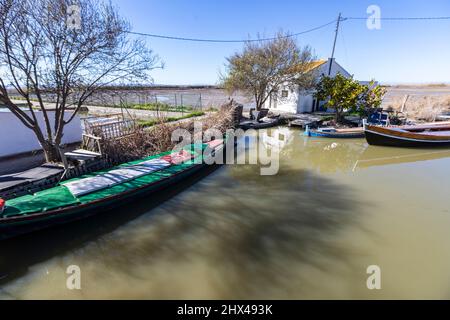 Boote in Carrera de La Reina, El Palmar, Provinz Valencia, Spanien Stockfoto