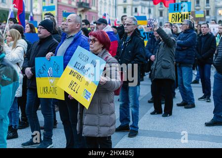 Slowenien, Ljubljana - 2 2022. März: Demonstrationen gegen den Krieg in der Ukraine nach der russischen Invasion. Stockfoto