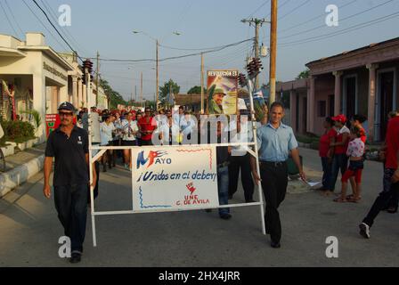 Chambas, Moron, Ciego de Avila, Kuba am 1. Mai 2010. Feier des 1. Mai im Dorf mit der Parade der Arbeiter Stockfoto