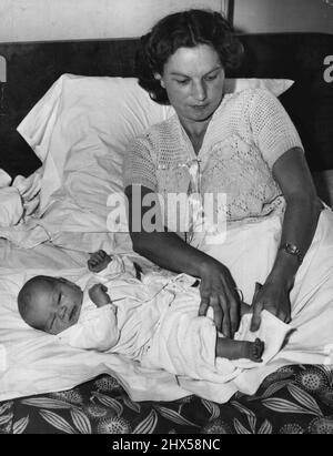 Mutterschaft - Krankenhäuser & Szenen - Krankenhaus & Medizin. 27. April 1950. Stockfoto