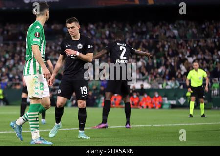 Sevilla, Spanien. 09h, März 2022. Rafael Santos Borre (19) von Eintracht Frankfurt beim UEFA Europa League Spiel zwischen Real Betis und Eintracht Frankfurt im Estadio Benito Villamarin in Sevilla. (Bildnachweis: Gonzales Photo - Mario Diaz Rasero). Stockfoto