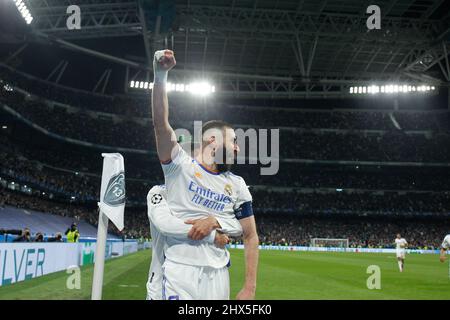 Karim Benzema von Real Madrid feiert ein Tor während der UEFA Champions League, Runde von 16 - zweite Etappe, Fußballspiel zwischen Real Madrid und Paris Saint Germain - PSG im Santiago Bernabeu Stadion am 09. März 2022, in Madrid, Spanien. - Foto: Oscar Barroso/DPPI/LiveMedia Stockfoto