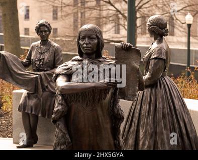 Stimmen aus dem Garten: Das Virginia Women's Monument in Richmond VA Stockfoto