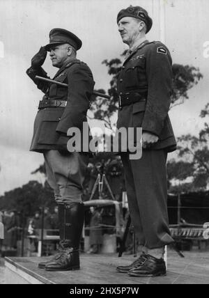 Einheiten einer australischen Panzerdivision, die heute von General Blamey, Oberbefehlshaber der Alliierten Landstreitkräfte in Australien, inspiziert wurden. Oben: Leichter amerikanischer Tank auf einem Tanktransport. Es kann in drei Minuten entladen und einsatzbereit sein. Mitte: Verkehrskontrolltruppen fahren vorbei. Unten: Trainierte und harte Männer der Division marschieren vorbei. 1. Juli 1942. Stockfoto