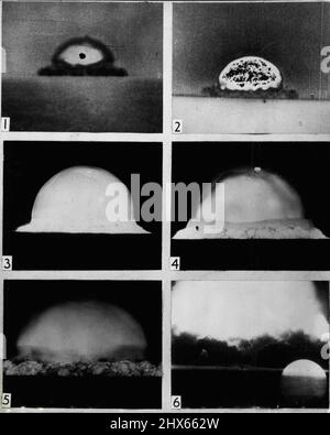 Die Explosion der Atombombe wurde von der US-Armeekamera aufgezeichnet. Diese Bilderserie, die aus einer Entfernung von acht Meilen aufgenommen wurde, zeigt die Explosion einer Atombombe. Die Fotos wurden von einer Filmkamera der US-Armee gemacht, als die neue Waffe der Alliierten am 16. Juli 1945 im Südwesten der USA in New Mexico getestet wurde. Die Explosion war in einem Umkreis von 250 Meilen zu spüren. (Die Explosion war unten rechts von Foto #6 hat keinen Zusammenhang mit der Explosion, aber es wird angenommen, dass Reflexion innerhalb der Nocke sein Stockfoto