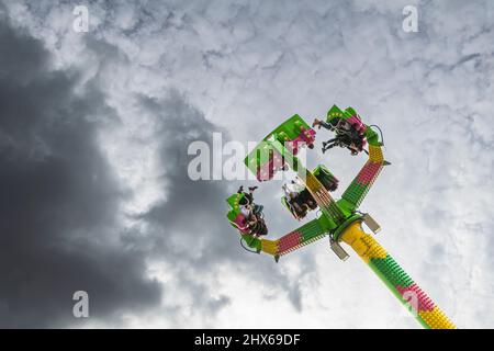 Tampa, Florida, USA 02 15 2022. Der Streetfighter 360 fährt auf der Florida State Fair. Stockfoto