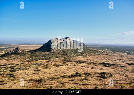 Die spektakulären vulkanischen Gipfel (Mount Castor und Mount Pollux) sind Teil des Gemini Peaks National Park in der Nähe von Moranbah Queensland Australia Stockfoto