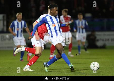 HARTLEPOOL, GROSSBRITANNIEN. MÄR 9. Timi Odusina von Hartlepool im Einsatz während des EFL Trophy-Spiels zwischen Hartlepool United und Rotherham United am Mittwoch, 9.. März 2022, im Victoria Park, Hartlepool. (Kredit: Harry Cook | MI News) Kredit: MI Nachrichten & Sport /Alamy Live News Stockfoto