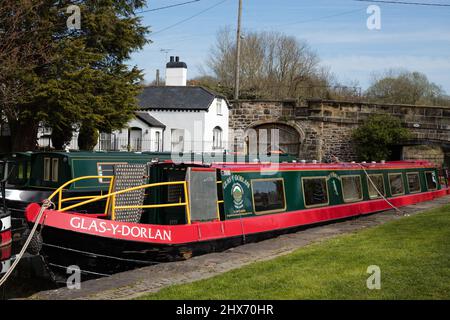 Kanalboot am Trevor Basin, Llangollen, Nordwales Stockfoto