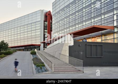 Museum of Human Evolution, modernes Gebäude außen in Burgos Spanien. Entworfen von Juan Navarro Baldeweg Architekt. Stockfoto