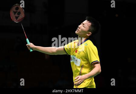 Mülheim, Deutschland. 10. März 2022. Lu Guangzu aus China reagiert während des Spiels der Männer in der zweiten Runde zwischen Lu Guangzu aus China und Srikanth Kidambi aus Indien beim Badmintonturnier Yonex German Open 2022 in Mülheim, Deutschland, 10. März 2022. Quelle: Lu Yang/Xinhua/Alamy Live News Stockfoto
