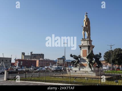 Monumento a Ferdinando 1 dei Medici con i 4 mori, vista posteriore Stockfoto