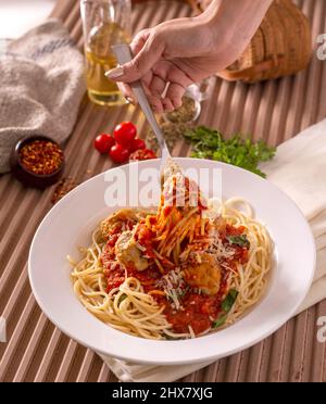 Spaghetti mit Fleischbällchen Stockfoto