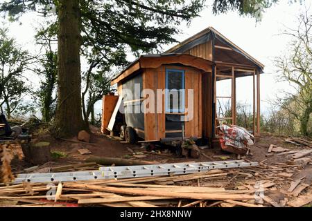 Abergavenny-Paar leben für £25 pro Monat vom Netz, Stockfoto