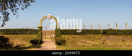 Panorama des Eingangs zum historischen Fort Caroline in Timucua Ökologisches und historisches Naturschutzgebiet in Jacksonville, Florida. Stockfoto