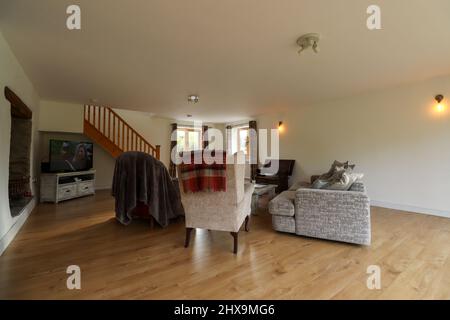 Lounge eines modernisierten Cottage in Wales Stockfoto