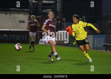 London, Großbritannien. 10. März 2022. Sam Kerr (FC Chelsea 20) in Aktion während des FA Womens Super League-Spiels zwischen West Ham Utd und dem FC Chelsea im Chigwell Construction Stadium in London, England Credit: SPP Sport Press Foto. /Alamy Live News Stockfoto