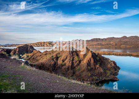 Ein atemberaubender Blick auf den Fluss in Parker Dam Road, Arizona Stockfoto