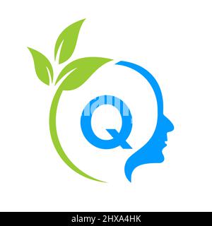 Tree Brain auf Q Letter Logo Design. Blattkopfschild Vorlage Gesundheit Und Fitness, Eco Blatt Denkkopf Konzept Vektor Stock Vektor