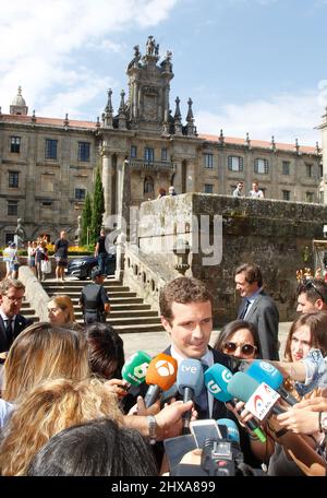 Santiago de Compostela-Spanien. Pressekonferenz von Pablo Casado, dem nationalen Präsidenten der Partei Partido Popular (PP) am 10. April 2019 Stockfoto