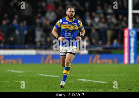 Leeds, Großbritannien. 10. März 2022. Aidan Sezer (7) von Leeds Rhinos während des Spiels in , am 3/10/2022. (Foto von Craig Thomas/News Images/Sipa USA) Quelle: SIPA USA/Alamy Live News Stockfoto
