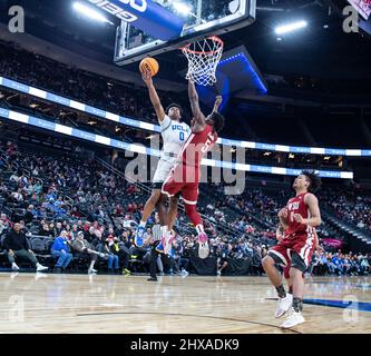 Las Vegas, USA. 11. März 2022. März 10 2022 Las Vegas, NV, USA in der ersten Hälfte während des NCAA Pac12 Männer Basketball Tournament Viertelfinalspiels zwischen Washington State Cougars und den UCLA Bruins in der T- Mobile Arena Las Vegas, NV. Thurman James/CSM Credit: CAL Sport Media/Alamy Live News Stockfoto