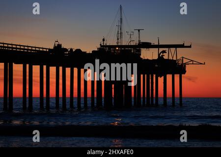 La JOLLA, KALIFORNIEN. 9. Februar 2021. Scripps Pier bei Sonnenuntergang. Foto: Mark Johnson/Ironstring Stockfoto