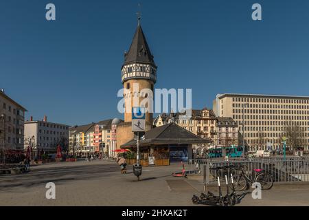 Ehemaliger Wachturm Bockenheimer Warte, ein Wahrzeichen von Frankfurt. Hessen, Deutschland Stockfoto