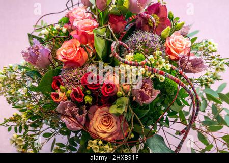 Natur, Pflanzen, Blumen, Blumenstrauß, Geburtstagsstrauß, Rosen Stockfoto