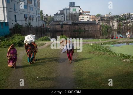 Bangladesch, Khulna, 2021-10-31. Zugfahrt durch Bangladesch Bangladesch. Foto von Martin Bertrand. Bangladesch, Khulna, le 2021-10-31. Reise Stockfoto
