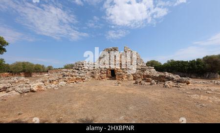 Dieses Foto wurde in den Talayots von Cornia Nou, Menorca, Balearen, Spanien, aufgenommen. Stockfoto