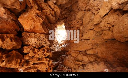 Dieses Foto wurde in den Talayots von Cornia Nou, Menorca, Balearen, Spanien, aufgenommen. Stockfoto