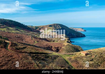 Küstenweg und Naturpark an der Nordküste Spaniens zwischen Noja und La Sorrozuela in Kantabrien Stockfoto