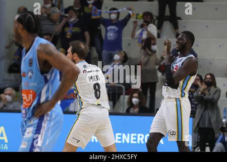 Cremona, Italien. 09. März 2022. Malik Dime (Vanoli Cremona) während der Vanoli Basket Cremona vs GeVi Napoli, Italienische Basketball A Serie Championship in Cremona, Italien, März 09 2022 Quelle: Independent Photo Agency/Alamy Live News Stockfoto