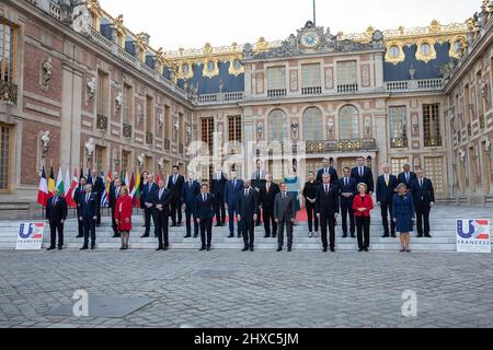 Paris, Frankreich. 11. März 2022. Die Staats- und Regierungschefs der Europäischen Union nehmen am Freitag, den 11. März 2022, an einem Gipfeltreffen im Chateau de Versailles in Versailles in der Nähe von Paris, Frankreich, Teil. Die Staats- und Regierungschefs der EU versuchen, Wege zu finden, um den Folgen der russischen Invasion in die Ukraine zu begegnen, die die Wirtschafts- und Verteidigungsbedürfnisse des Blocks beeinträchtigt hat. Foto der Europäischen Union/ Quelle: UPI/Alamy Live News Stockfoto