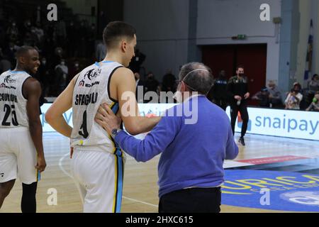 Cremona, Italien. 09. März 2022. Vanoli Basket Cremona während Vanoli Basket Cremona vs GeVi Napoli, Italienische Basketball A Serie Championship in Cremona, Italien, März 09 2022 Quelle: Independent Photo Agency/Alamy Live News Stockfoto